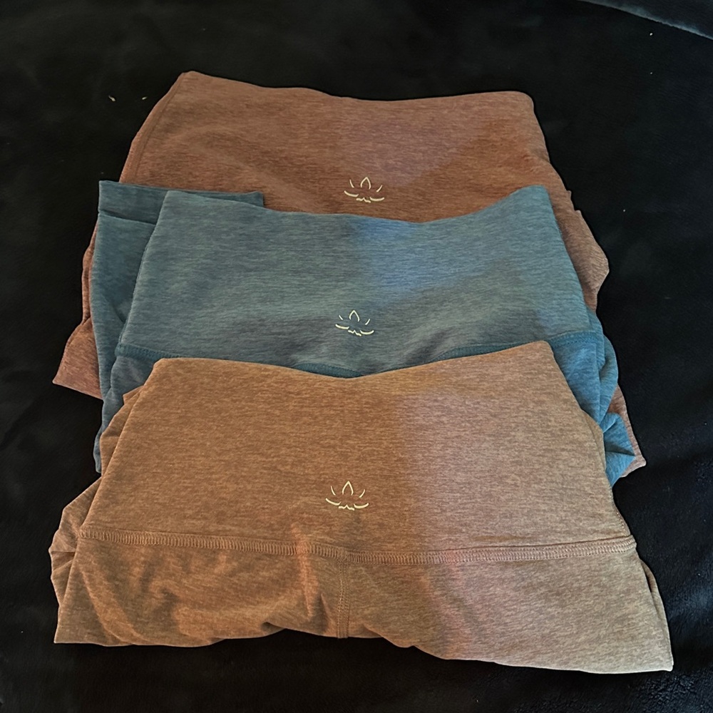 Beyond Yoga Leggings Trio